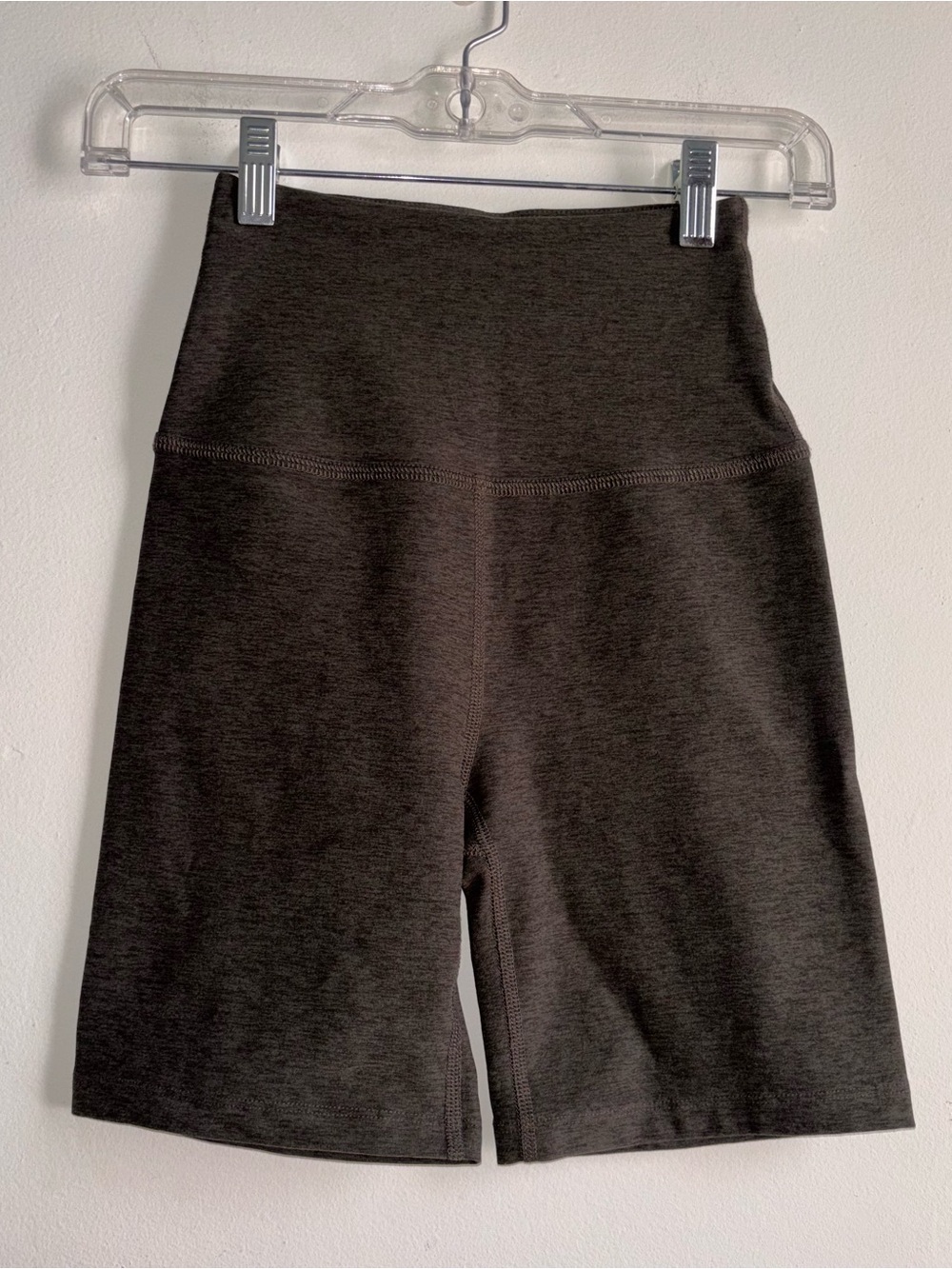 Beyond Yoga High-Rise Bike Shorts in Dark Green Charcoal